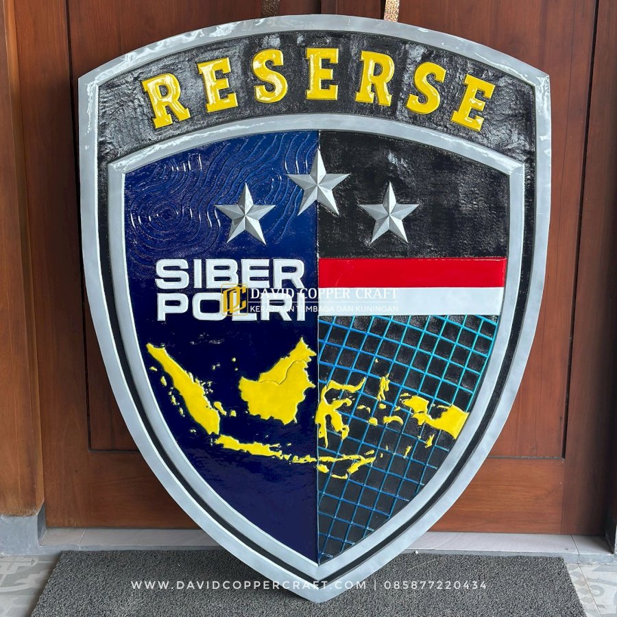 Produk David Copper Craft Kerajinan Logo Custom Reserse Siber POLRI dari Kuningan – Karya Eksklusif David Copper Craft